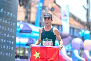 BIB: 5002
                            <button type="button" onclick="openModal(24882710)" class="btn btn-primary btn-sm float-right btn-popup" data-toggle="modal" data-target=".modal-high-quality">
                        <i class="fas fa-shopping-cart"></i> Add to Cart
                    </button>
                                            <button type="button" onclick="isThisMe(24882710, true)" class="btn btn-success btn-sm float-right btn-popup btn-isme hidden" data-toggle="tooltip" data-placement="bottom" title="นี่คือรูปของคุณใช่ไหม คลิกที่นี่เพื่อเอาเข้าอัลบั้ม">
                        <i class="fas fa-plus"></i> Add to album
                    </button>
                    <button type="button" onclick="isThisMe(24882710, false)" class="btn btn-warning btn-sm float-right btn-popup btn-isnotme hidden">
                        <i class="fas fa-ban"></i> Remove from album
                    </button>